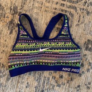 Nike pro sports bra
